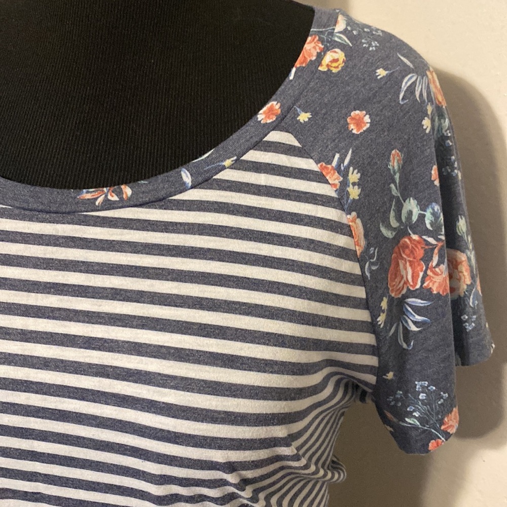 Mixed Pattern Top - Picture 2 of 4